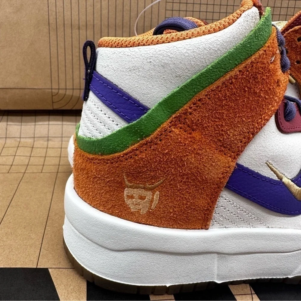 W NIKE DUNK HI SAIL/CANYON PURPLE